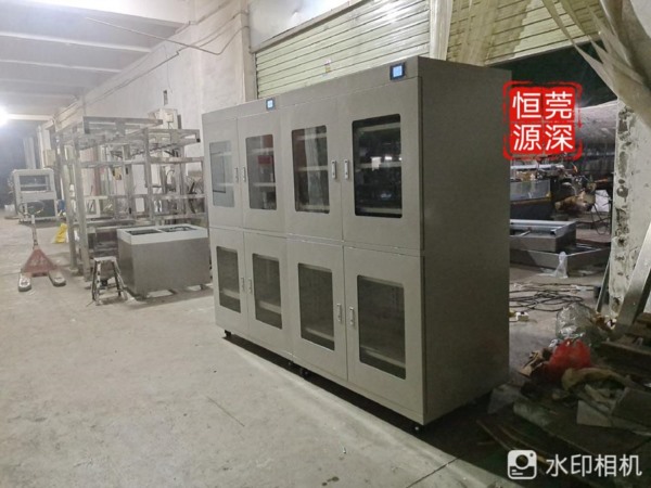 客廳文物展示柜：如何打造現代家居中的文化寶藏？—— 解鎖陳列架的藝術與科學！